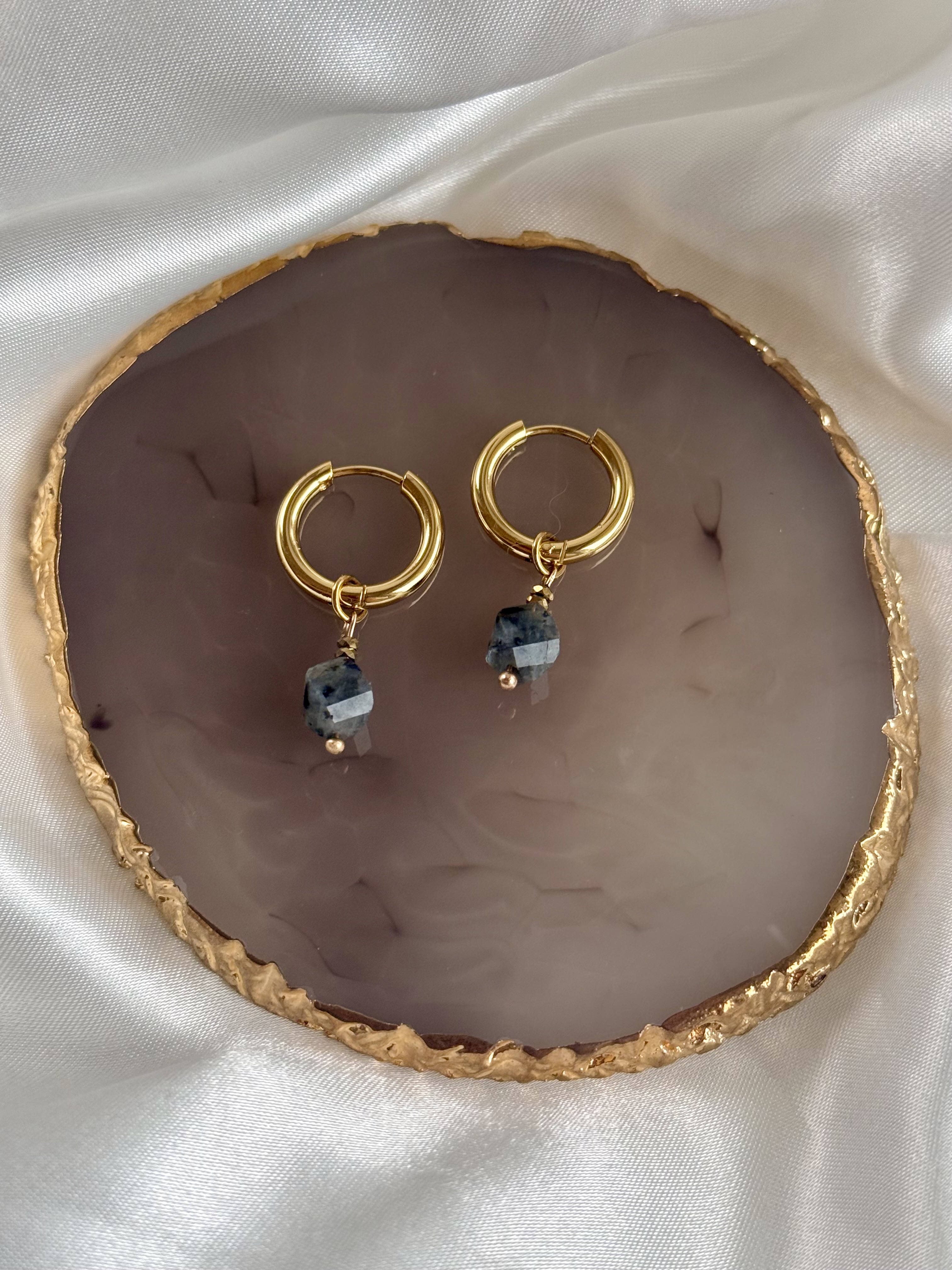 Kolczyki Larvikit Twist