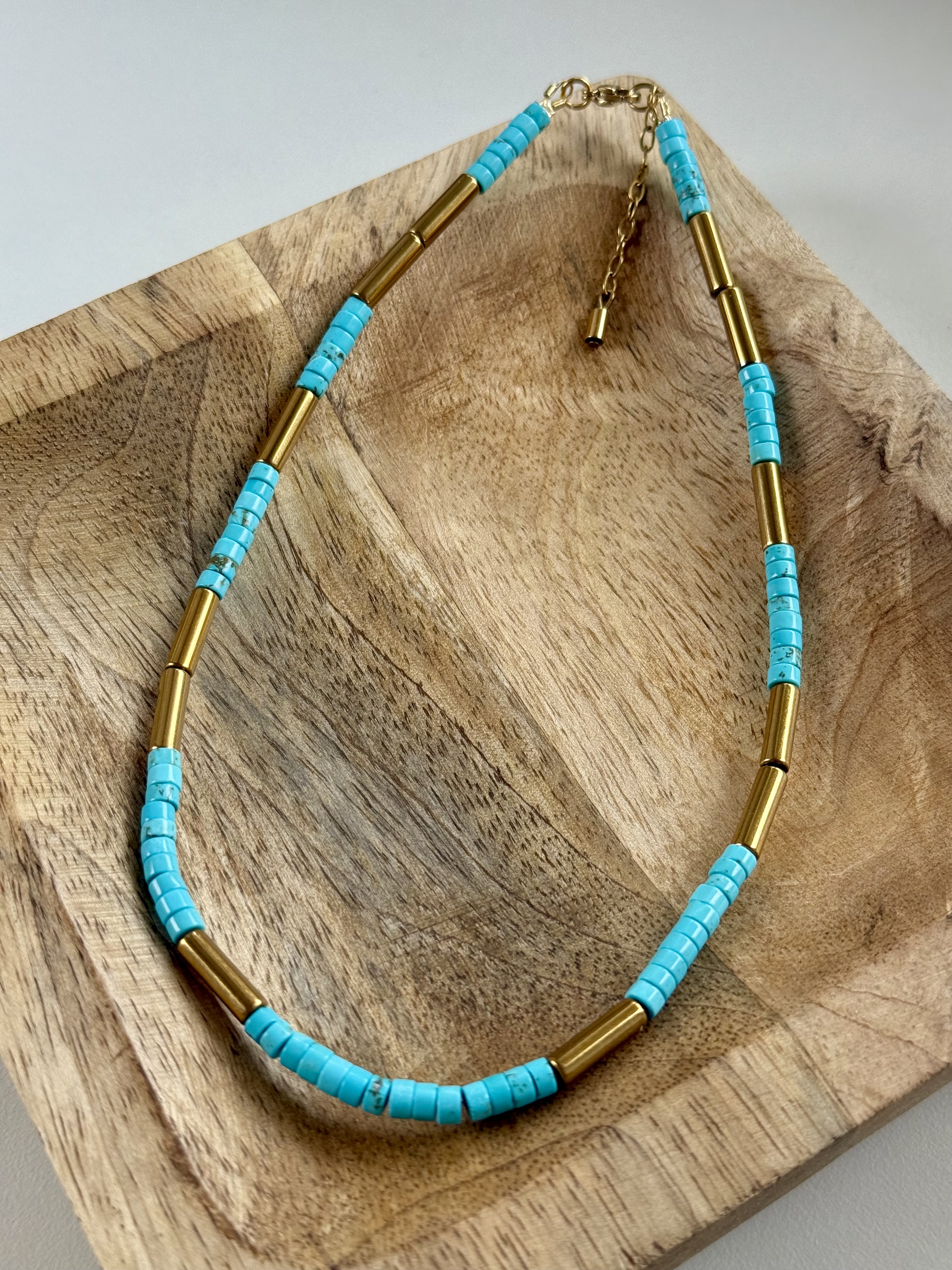 Choker Nefer